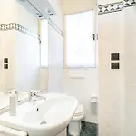 Appartamento Vintage Charm & Color, And Spacious