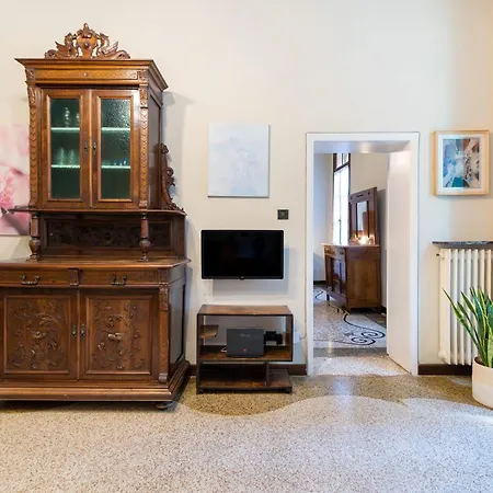 Vintage Charm & Color, And Spacious *