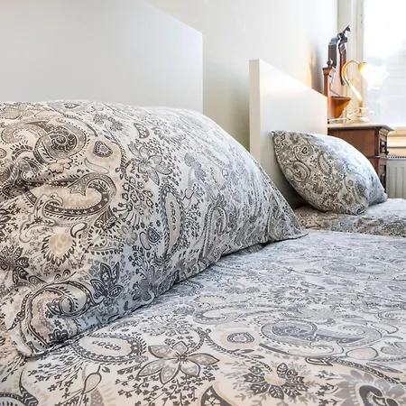 Vintage Charm & Color, And Spacious البندقية
