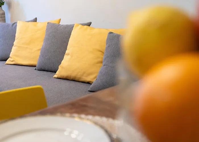 Vintage Charm & Color, And Spacious * Venedik