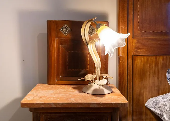 Vintage Charm & Color, And Spacious * Venedik